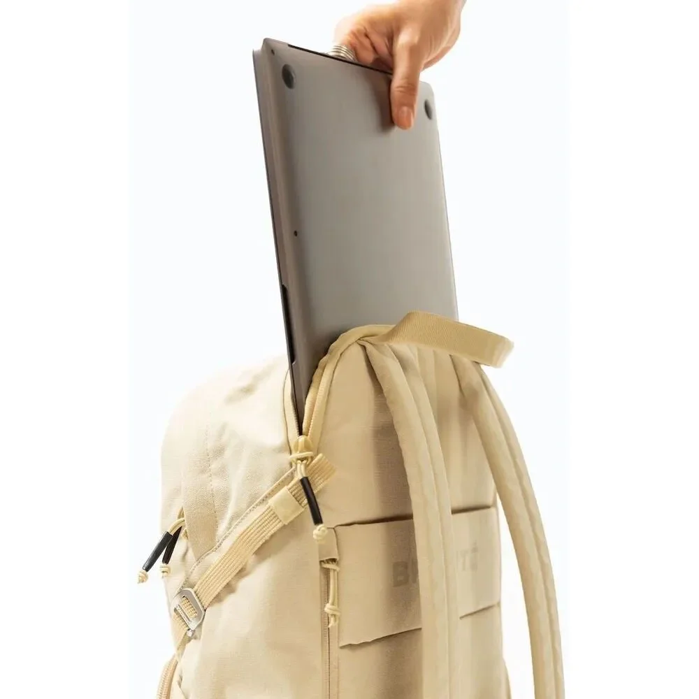 Brevite The Jumper Camera Laptop Backpack 18L (Poppy Red) NEW USA Fast Shipping
